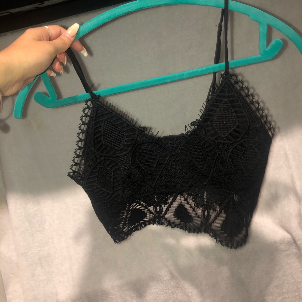 Black crop top